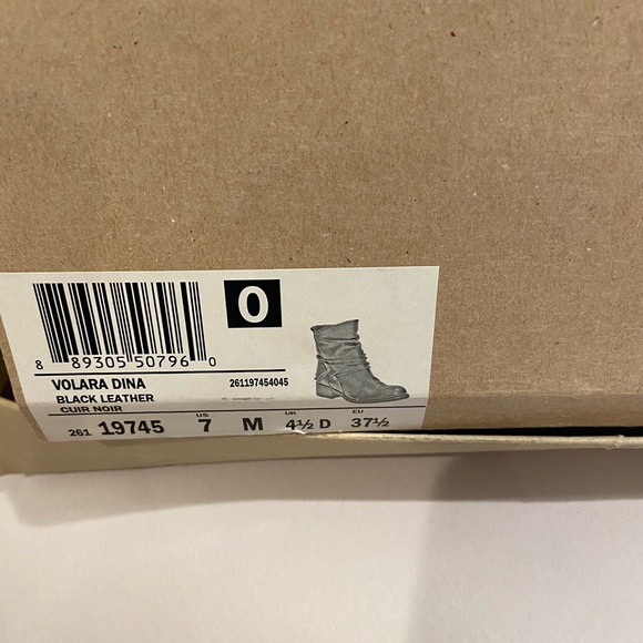 Clark Volara Dina black leather ladies boots size 7. Gentle Worn. - Picture 6 of 7